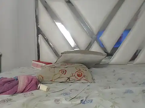 GabyStom01