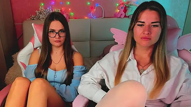 hotty_girls_here live sex cam
