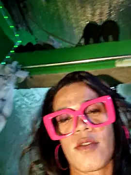 ToiletPlayBarbieDoll webcam