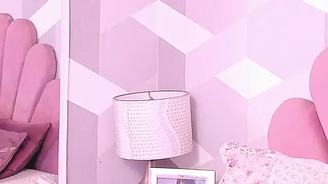 KylieMonnett webcam