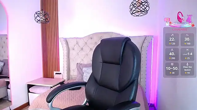 Elizabeth_Evans1 webcam