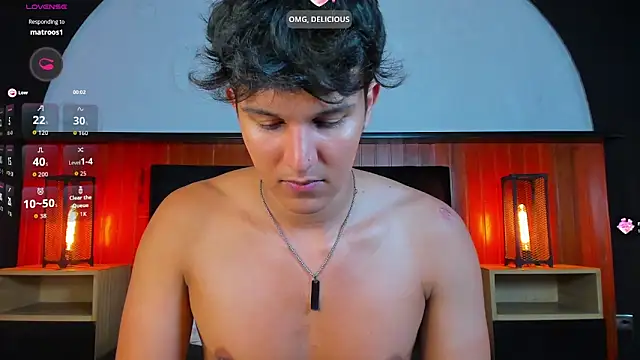 Leo_Savage_ webcam