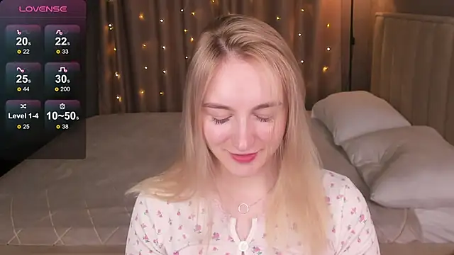 Shy_Polly webcam