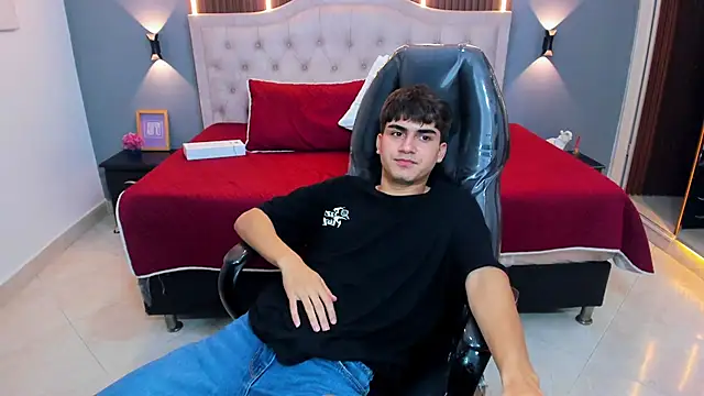 Tommy18__ webcam
