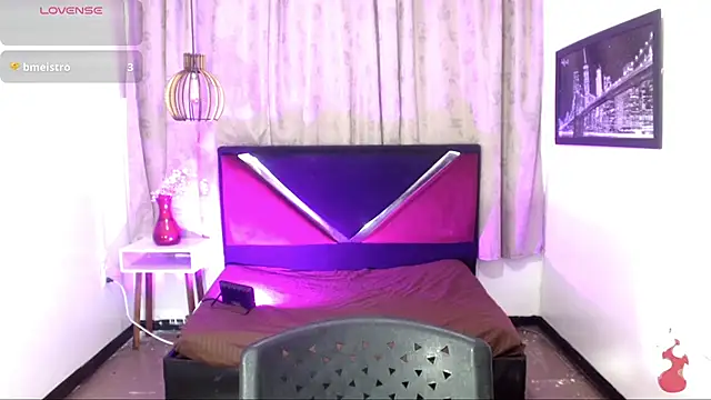 luisa__torres webcam
