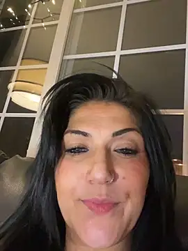 LittleMissEeve webcam
