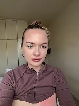 ElenaRebelle webcam