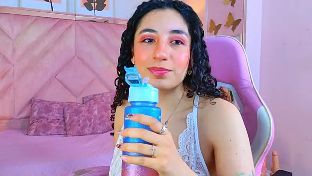 DemiJones_ webcam