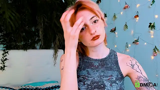Kira__Cutie webcam