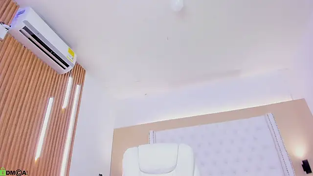 celeste_wayne webcam