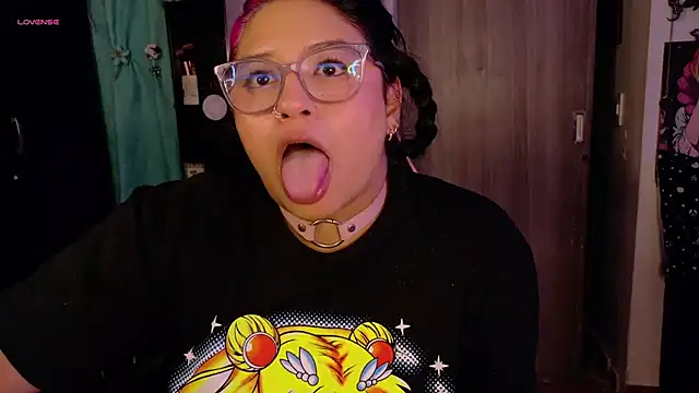 mollyshake1 webcam