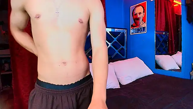 Luke_Howland webcam