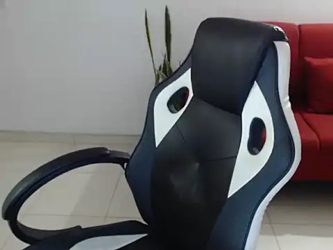 SeleneeRousse webcam