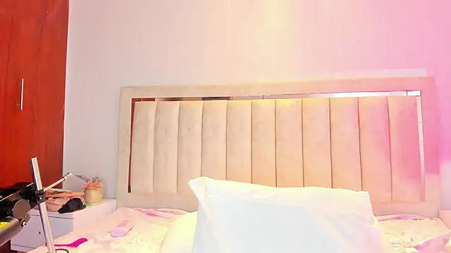 AlaiaMoretti_ webcam