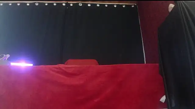 Aleja_Gonzales webcam