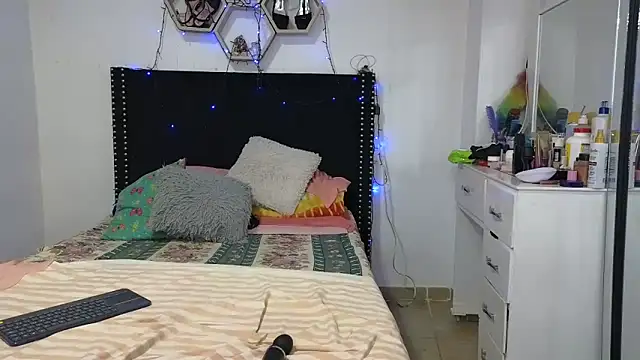 charlotte_077 webcam