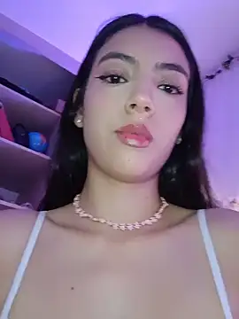 Julie_Bennet webcam