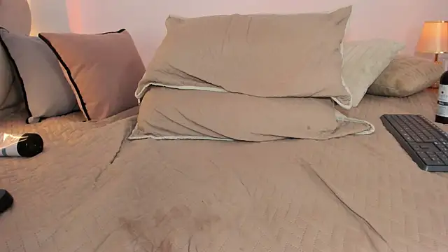 _luuciana_ webcam