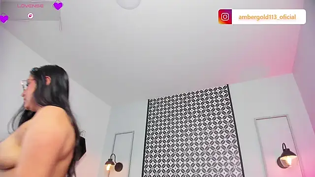 Amber_gold_ webcam