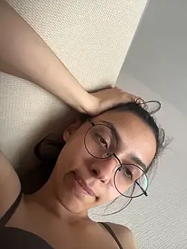 LeslyJouretdy live sex cam