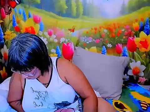 indianroxy webcam