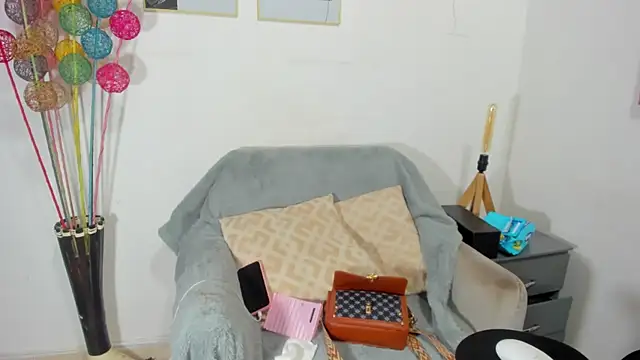 helena_copper_ webcam