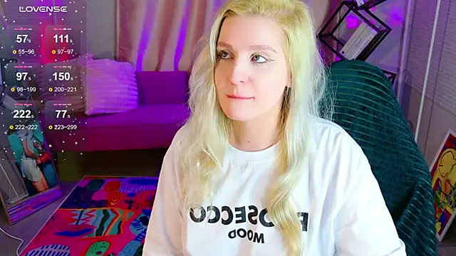Hot_blondie webcam