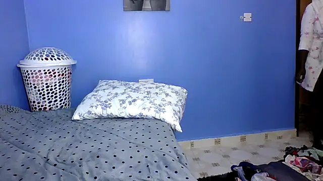 Thandiwe2003 webcam