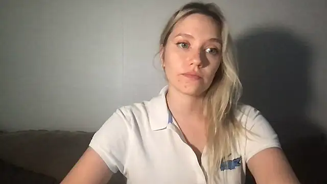 Precious_Eva webcam