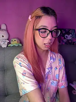 Valen-Foxx1 webcam