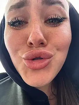 KiraSunshine webcam