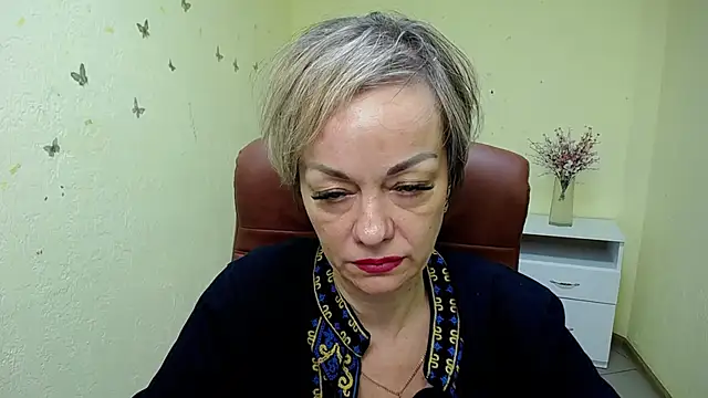 NikaMayu webcam