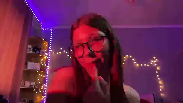 moonravelle - MoonRavelle's free webcam - UK Sex Cams
