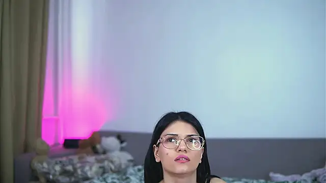 hotmollyx - HotMollyX's free webcam - UK Sex Cams