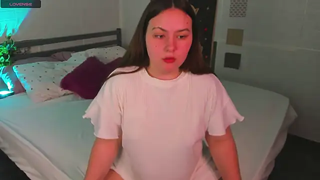 mireyalin - MireyaLin's free webcam - UK Sex Cams