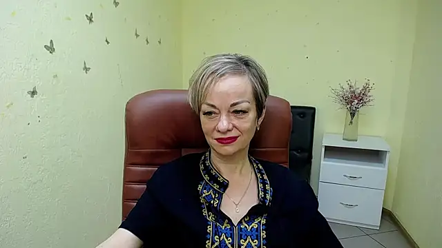 NikaMayu webcam