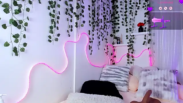 Samii_Evans webcam