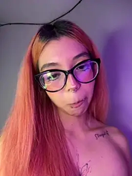 Valen-Foxx1 webcam