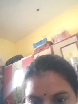 kirti-sharma webcam