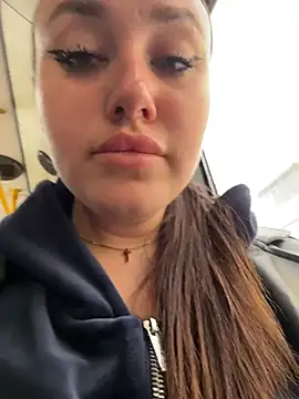 KiraSunshine webcam