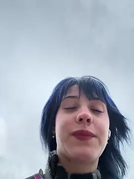 Only_April webcam