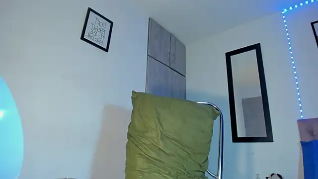 exotis_tiahara777 webcam