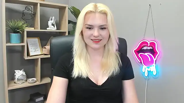 SweetLilyxo webcam