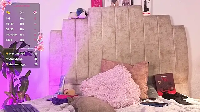Emily_hall19 webcam