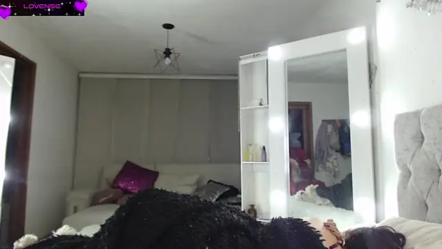 Myrnasexxx webcam