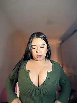 cami_ortiz__ webcam