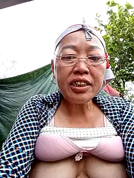 Agnes-baby webcam