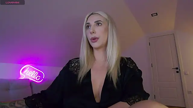 KhloeK webcam