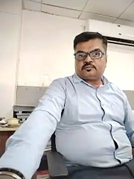 Desi_Lodo_Gujju_Boy webcam