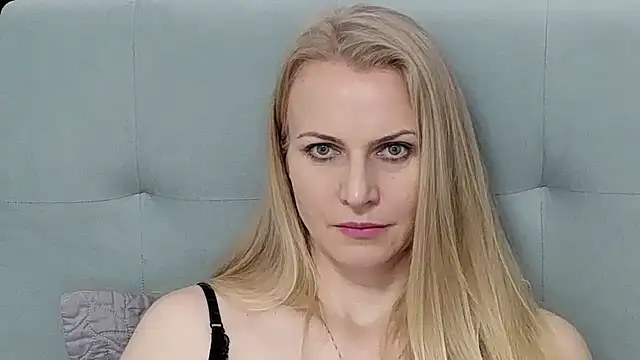 K__Adrienne webcam